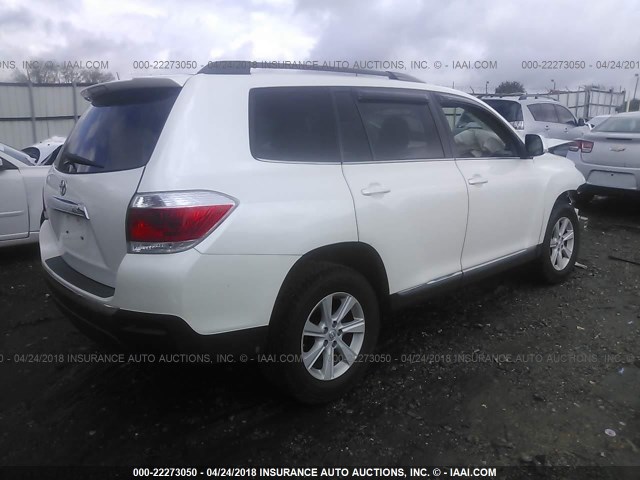 5TDZA3EH2DS033170 - 2013 TOYOTA HIGHLANDER PLUS WHITE photo 4