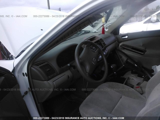 4T1BE32K63U129881 - 2003 TOYOTA CAMRY LE/XLE/SE 白色 照片 5