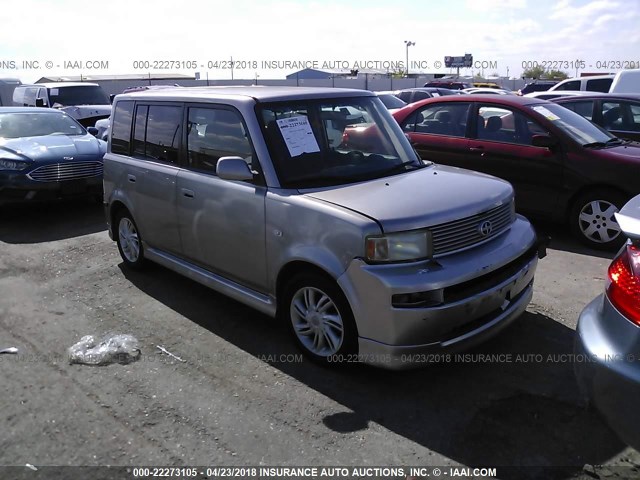 JTLKT324650207358 - 2005 TOYOTA SCION XB SILVER photo 1