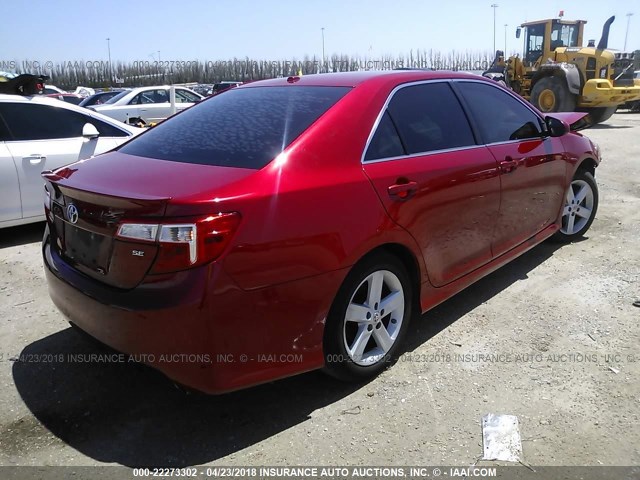 4T1BF1FKXCU625455 - 2012 TOYOTA CAMRY SE/LE/XLE 红色 照片 4
