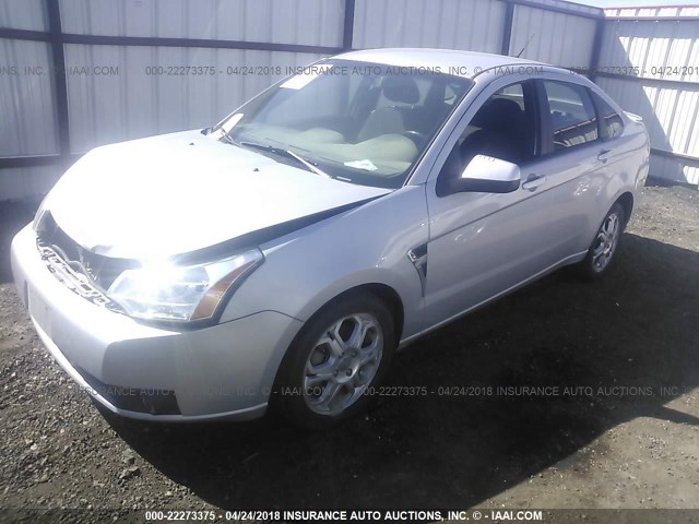 1FAHP35N98W192800 - 2008 FORD FOCUS SE/SEL/SES SILVER photo 2