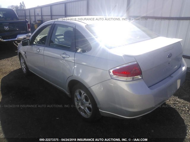 1FAHP35N98W192800 - 2008 FORD FOCUS SE/SEL/SES SILVER photo 3