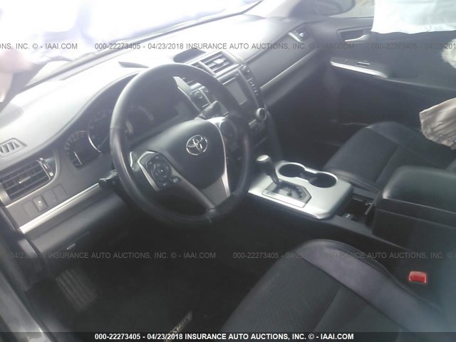 4T1BF1FK2CU114242 - 2012 TOYOTA CAMRY SE/LE/XLE GRAY photo 5