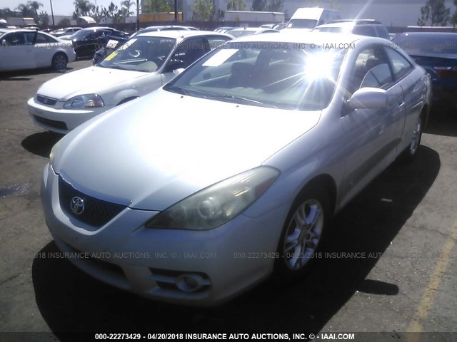 4T1CE30P27U757915 - 2007 TOYOTA CAMRY SOLARA SE/SLE SILVER photo 2