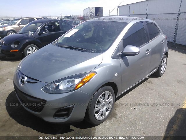 JM1DE1KZ4E0179199 - 2014 MAZDA MAZDA2 SPORT SILVER photo 2