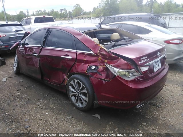 5NPEC4AB6DH587706 - 2013 HYUNDAI SONATA SE/LIMITED RED photo 3