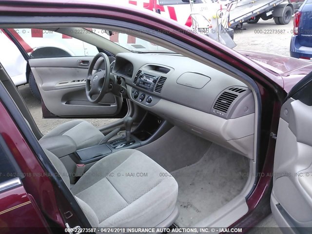 4T1BE32K03U125454 - 2003 TOYOTA CAMRY LE/XLE/SE MAROON photo 5