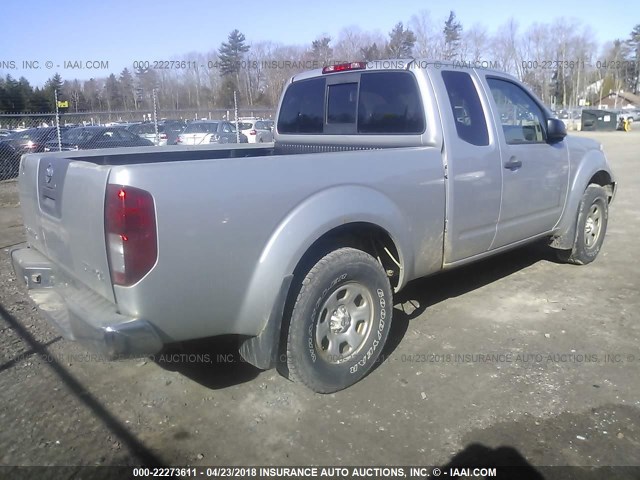 1N6AD06WX7C415496 - 2007 NISSAN FRONTIER KING CAB LE/SE/OFF ROAD SILVER photo 4