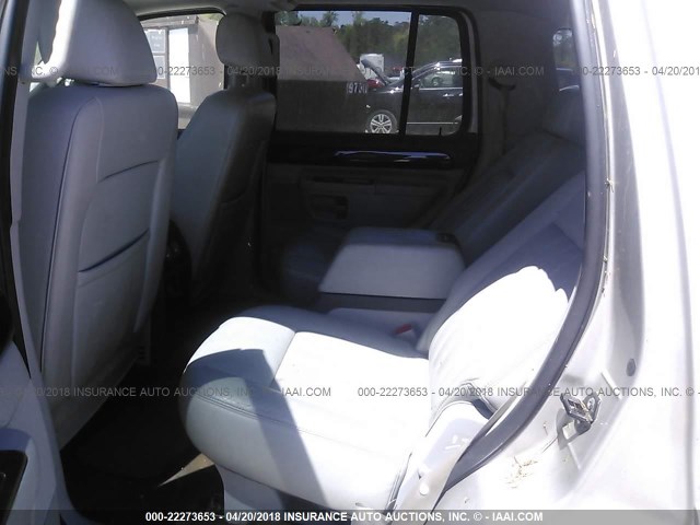 5LMEU88HX4ZJ33555 - 2004 LINCOLN AVIATOR 银色 照片 8