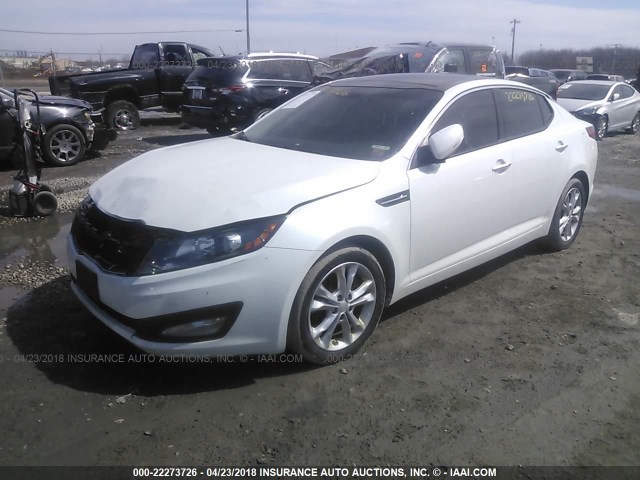 5XXGN4A75CG021030 - 2012 KIA OPTIMA EX WHITE photo 2