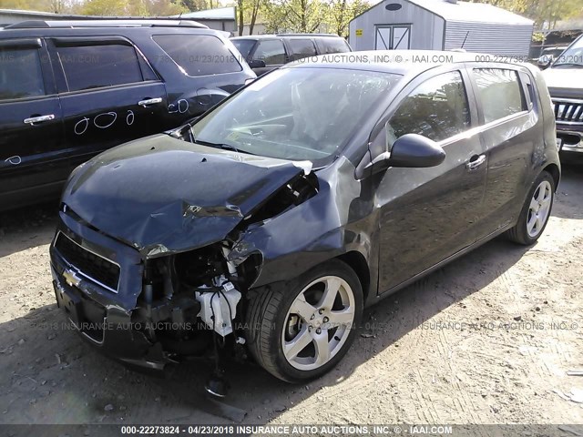 1G1JE6SB9G4144813 - 2016 CHEVROLET SONIC LTZ GRAY photo 2