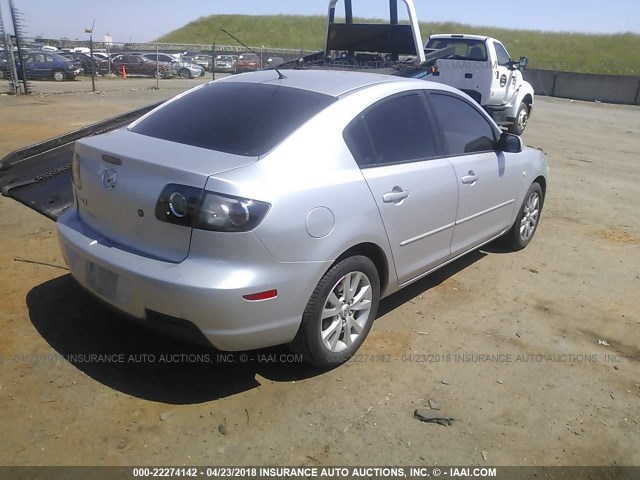 JM1BK12G081817350 - 2008 MAZDA 3 I SILVER photo 4