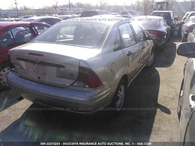 1FAFP34352W207016 - 2002 FORD FOCUS SE/SE COMFORT/SE SPORT GOLD photo 4