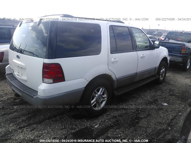 1FMEU15W83LA00243 - 2003 FORD EXPEDITION XLT WHITE photo 4