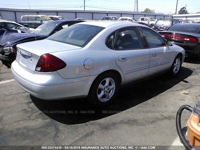 1FAFP55UX2A141031 - 2002 FORD TAURUS SES SILVER photo 4