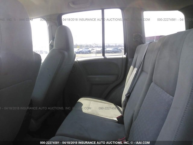 1J4GL48K55W614978 - 2005 JEEP LIBERTY SPORT Tünd qəhvəyi foto 8