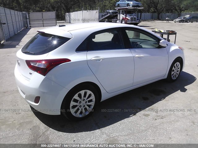 KMHD35LH0HU367147 - 2017 HYUNDAI ELANTRA GT WHITE photo 4