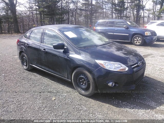 1FAHP3F24CL385466 - 2012 FORD FOCUS SE შავი ფოტო 1
