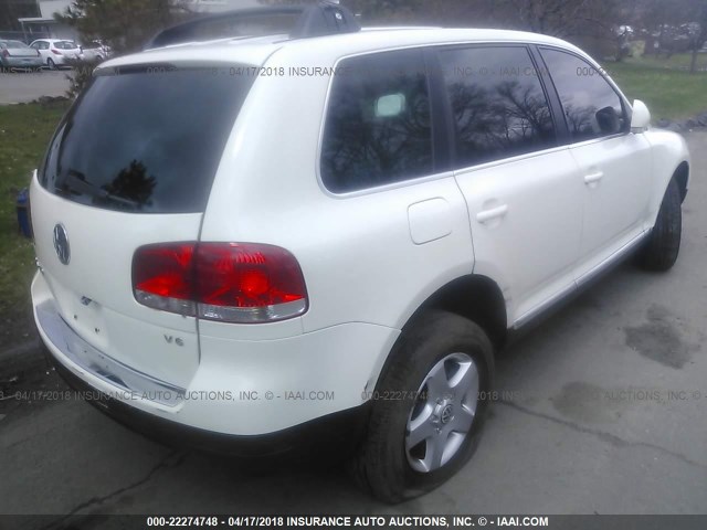 WVGZG77L45D020436 - 2005 VOLKSWAGEN TOUAREG 3.2 WHITE photo 4