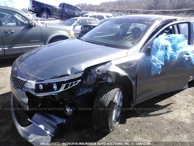 5XXGU4L33GG043451 - 2016 KIA OPTIMA EX GRAY photo 6