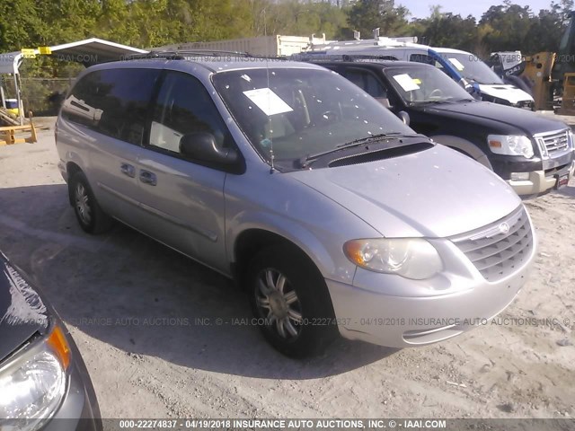 2C4GP54L25R583163 - 2005 CHRYSLER TOWN & COUNTRY TOURING SILVER photo 1