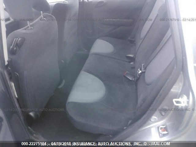 JHMGD38428S024570 - 2008 HONDA FIT GRAY photo 8