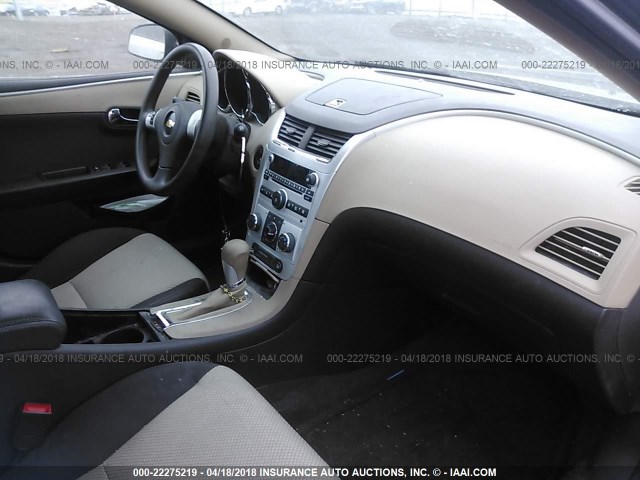 1G1ZA5EU9BF321055 - 2011 CHEVROLET MALIBU LS ნაცრისფერი ფოტო 5
