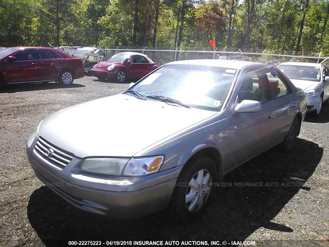 JT2BG22K7X0301785 - 1999 TOYOTA CAMRY LE/XLE Champagne photo 2