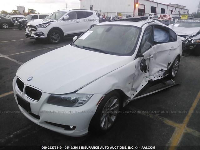 WBAPH5C50BA447806 - 2011 BMW 328 I SULEV WHITE photo 2