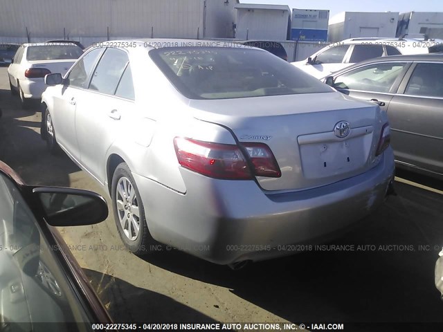 4T1BK46K37U559611 - 2007 TOYOTA CAMRY NEW GENERAT LE/XLE/SE SILVER photo 3