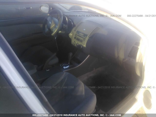 1N4AL11D85C197255 - 2005 NISSAN ALTIMA S/SL WHITE photo 5