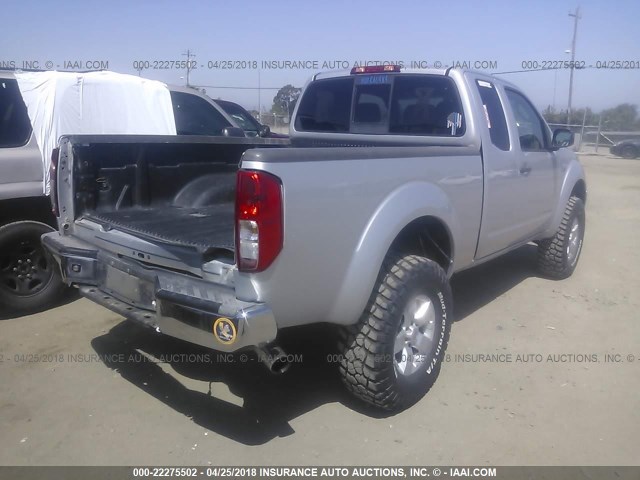 1N6AD06W99C411328 - 2009 NISSAN FRONTIER KING CAB SE/LE/NISMO SILVER photo 4
