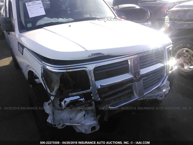 1D8GU28K97W728901 - 2007 DODGE NITRO SXT WHITE photo 6