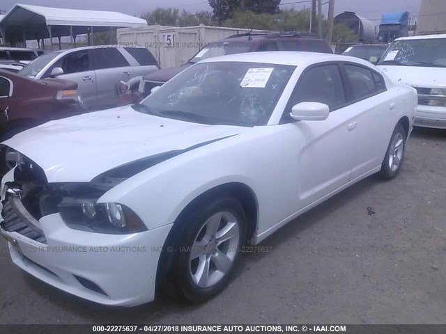 2C3CDXBG9CH133851 - 2012 DODGE CHARGER SE WHITE photo 2