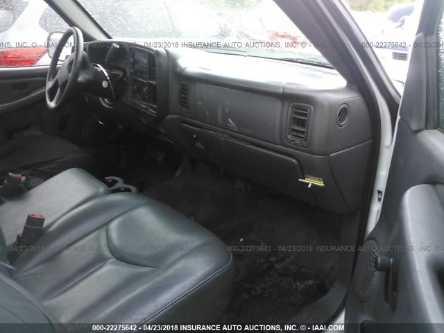 1GCEC14X17Z184493 - 2007 CHEVROLET SILVERADO C1500 CLASSIC WHITE photo 5