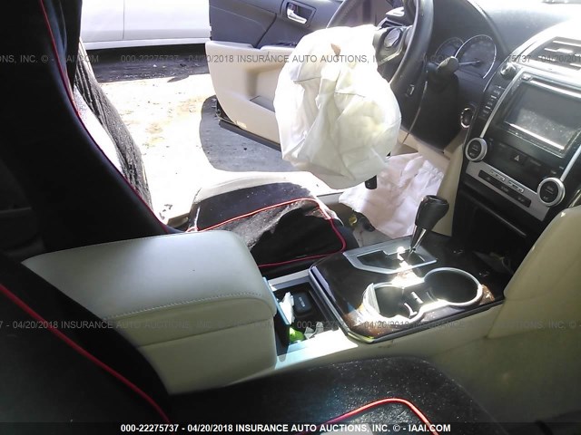 4T1BF1FK1DU667711 - 2013 TOYOTA CAMRY L/SE/LE/XLE 黑色 照片 5