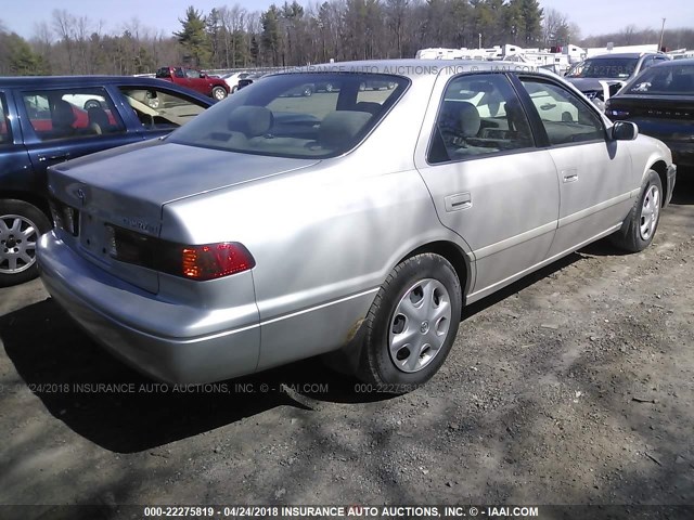 4T1BG22K21U096850 - 2001 TOYOTA CAMRY CE/LE/XLE SILVER photo 4