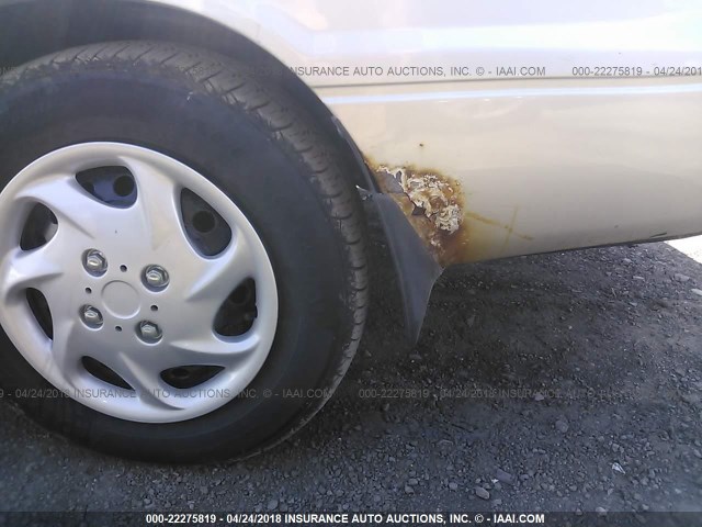 4T1BG22K21U096850 - 2001 TOYOTA CAMRY CE/LE/XLE 银色 照片 6