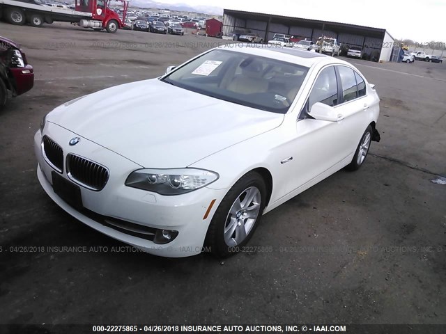 WBAXH5C50CDW09871 - 2012 BMW 528 XI WHITE photo 2