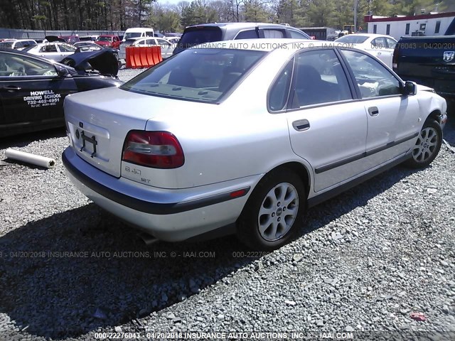 YV1VS2554YF486413 - 2000 VOLVO S40 SILVER photo 4