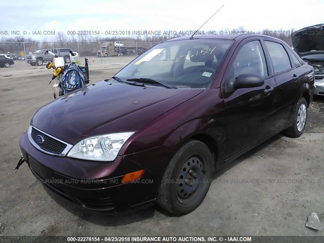 1FAFP34NX7W324101 - 2007 FORD FOCUS ZX4/S/SE/SES 勃艮第红 照片 2