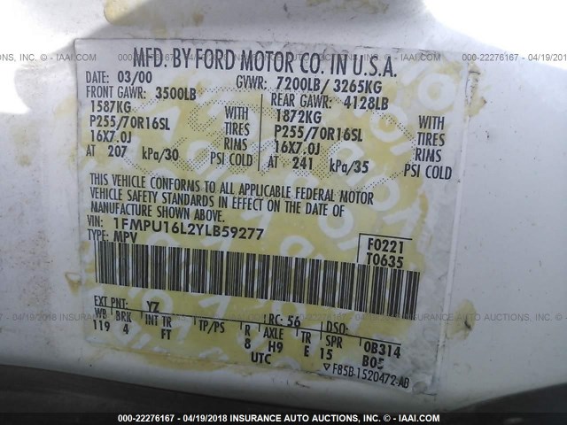 1FMPU16L2YLB59277 - 2000 FORD EXPEDITION XLT WHITE photo 9