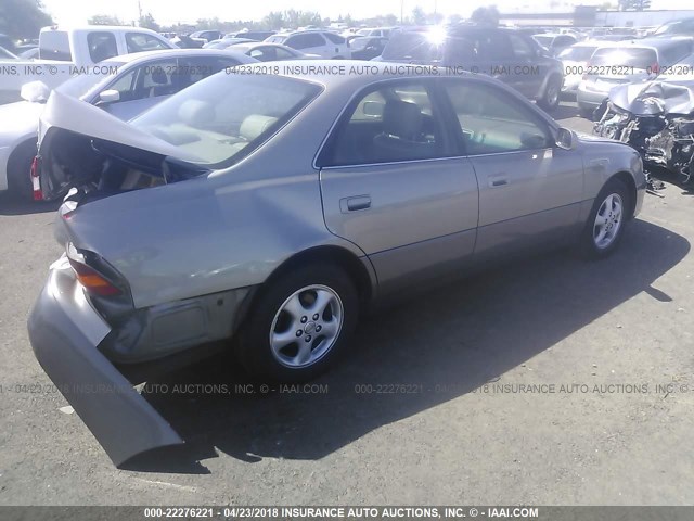 JT8BF22G6V0017484 - 1997 LEXUS ES 300 GOLD photo 4