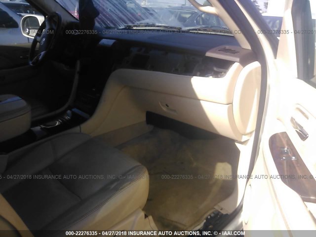 1GYEC63817R357088 - 2007 CADILLAC ESCALADE LUXURY CREAM photo 5