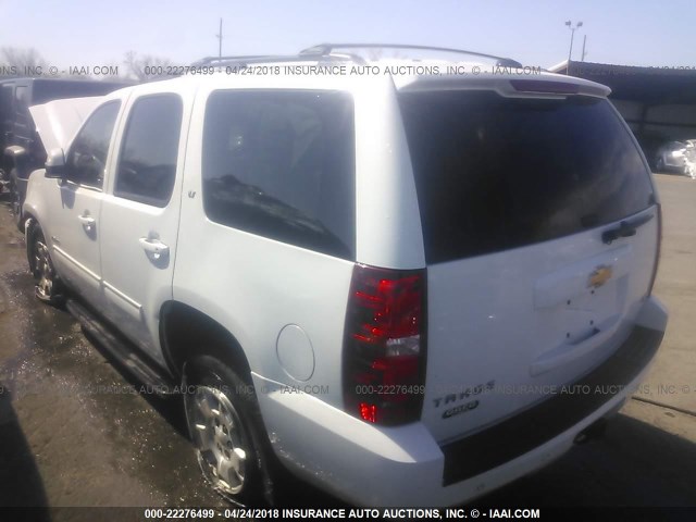 1GNSKBE06BR189640 - 2011 CHEVROLET TAHOE K1500 LT WHITE photo 3