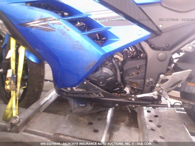 JKAEX8A15HDA33553 - 2017 KAWASAKI EX300 A BLUE photo 9