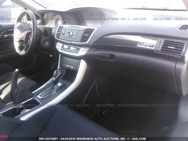 1HGCR2F59FA051325 - 2015 HONDA ACCORD SPORT WHITE photo 5