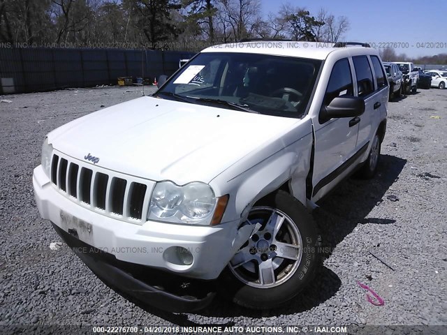 1J4GR48K85C509304 - 2005 JEEP GRAND CHEROKEE LAREDO/COLUMBIA/FREEDOM 白色 照片 2