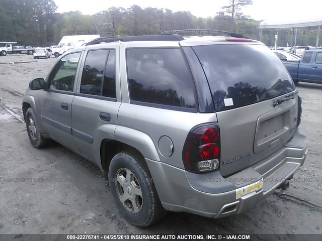 1GNDT13S832406796 - 2003 CHEVROLET TRAILBLAZER  GRAY photo 3