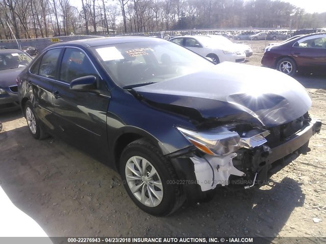 4T1BF1FK0FU990697 - 2015 TOYOTA CAMRY LE/XLE/SE/XSE BLUE photo 1